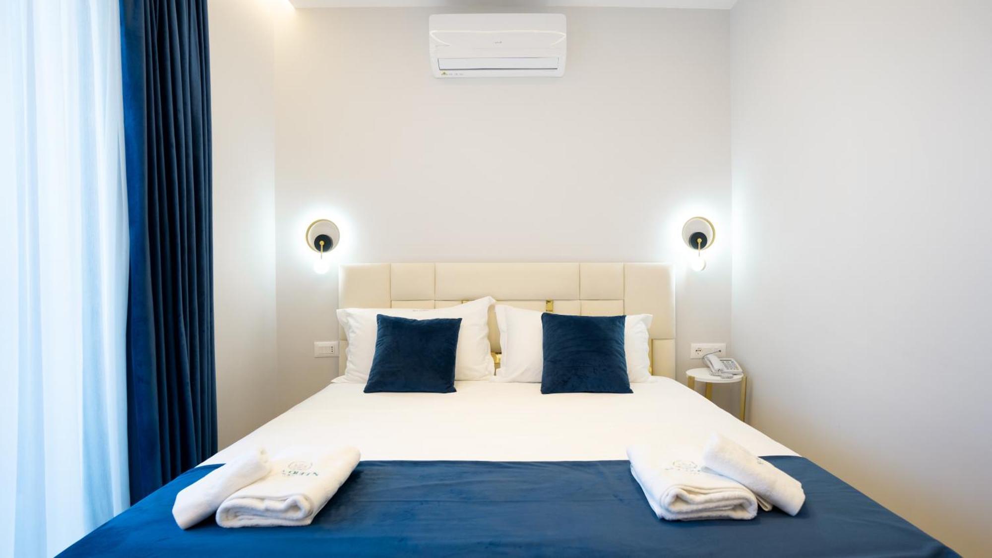 Sea Queen Luxury Hotel Radhimë 외부 사진
