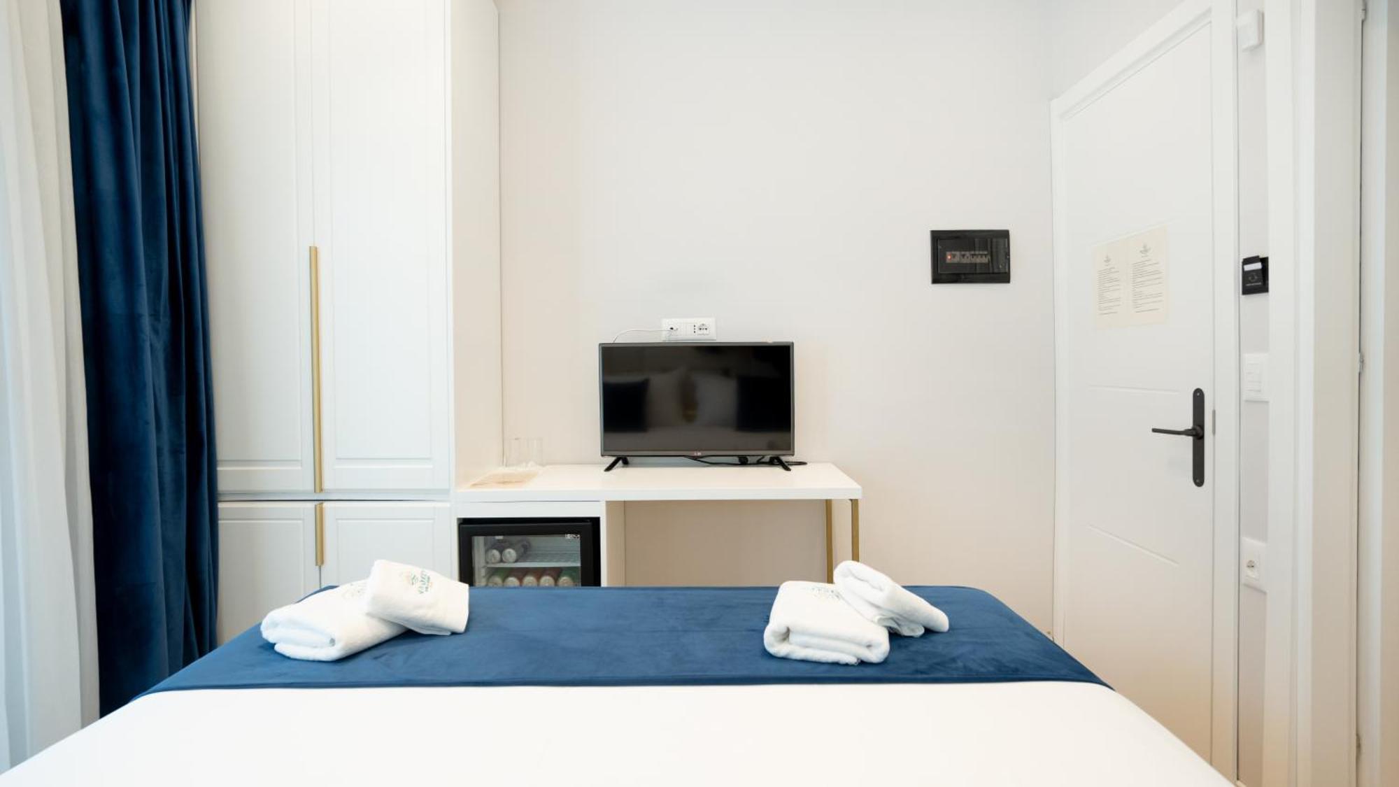 Sea Queen Luxury Hotel Radhimë 외부 사진
