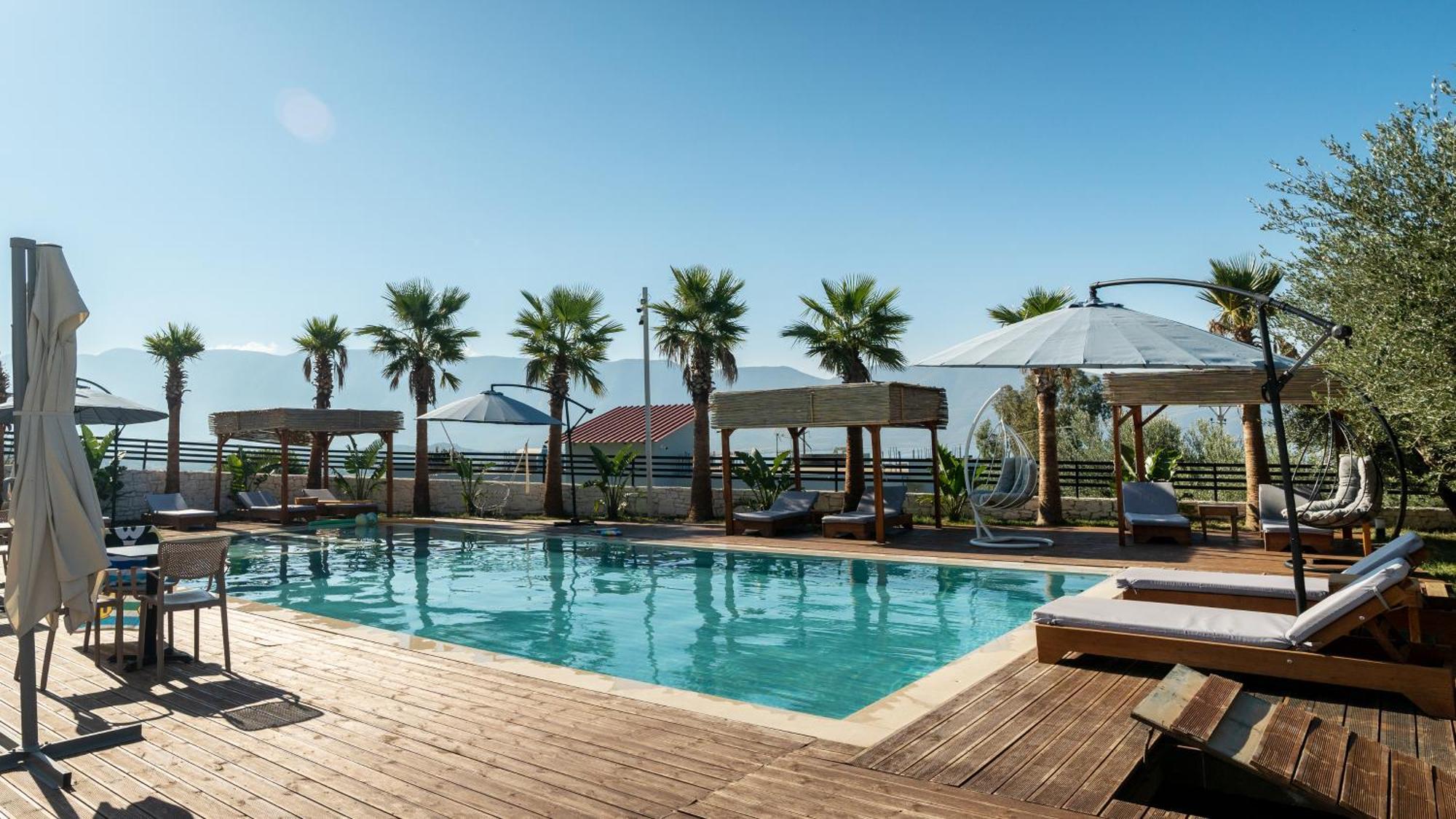 Sea Queen Luxury Hotel Radhimë 외부 사진